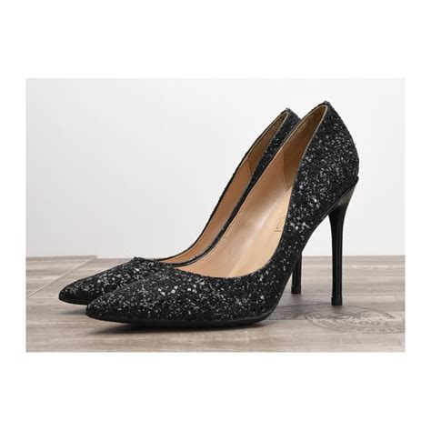 black sparkly pumps|More.